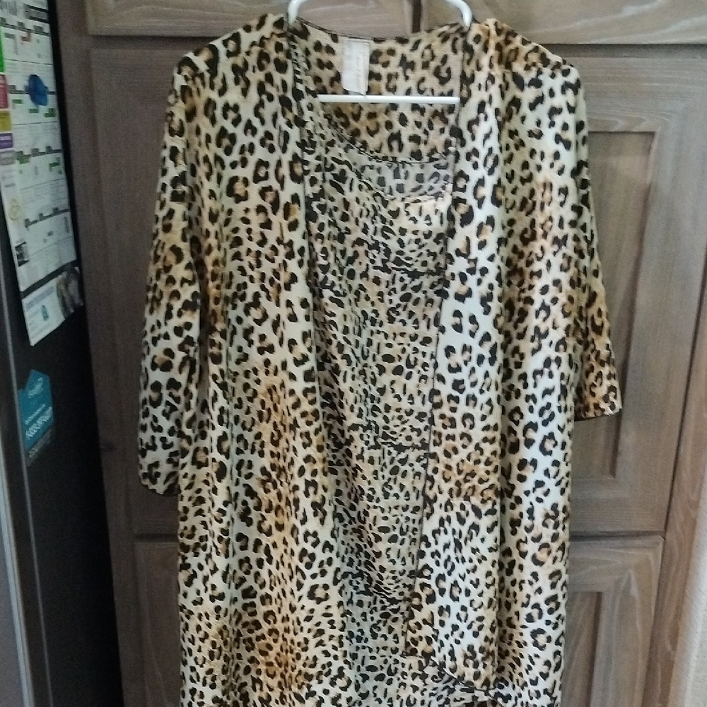 2 Piece Leopard Print Kimono And Leopard Print Tank Top